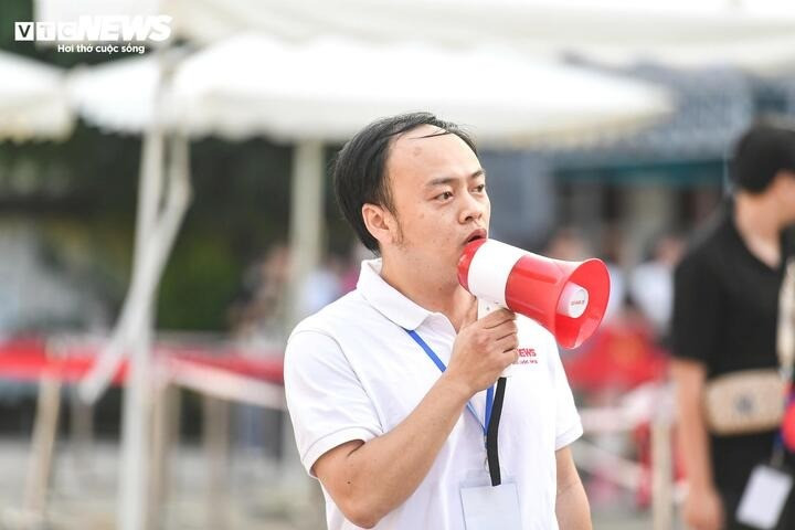 Do số lượng người đăng ký rất lớn, BTC đã điều chỉnh quy trình check-in để đón tiếp người tham gia. Điểm check-in được đặt tại Cung Văn hóa Lao động Hữu nghị Việt - Xô (số 91 Trần Hưng Đạo, Hà Nội, lối vào từ cổng Trần Bình Trọng). fee35fc4f5247d7a2435-07575360.jpg