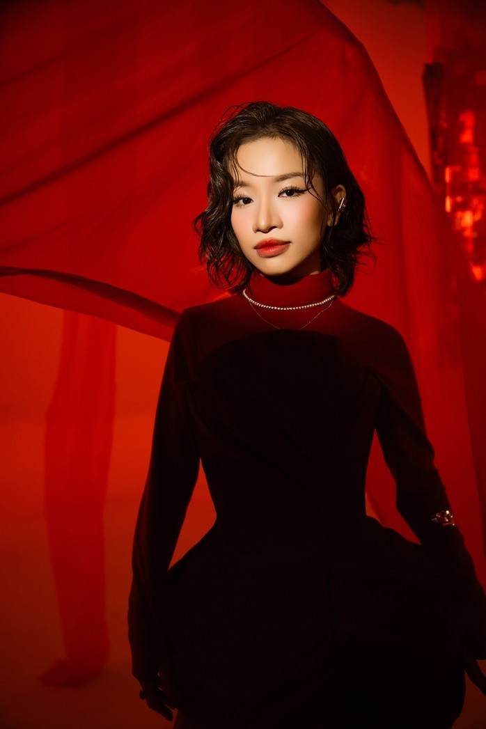 Ca sĩ Lâm Bảo Ngọc của "Em xinh say hi" Ca sĩ Lâm Bảo Ngọc của "Em xinh say hi"