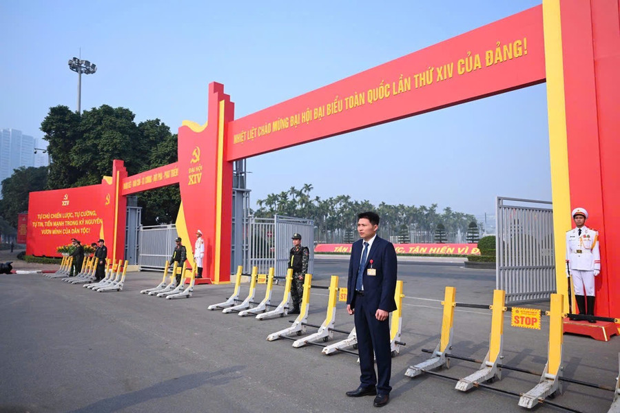 Khu vực diễn ra Đại hội được bố trí lực lượng an ninh dày đặc.
