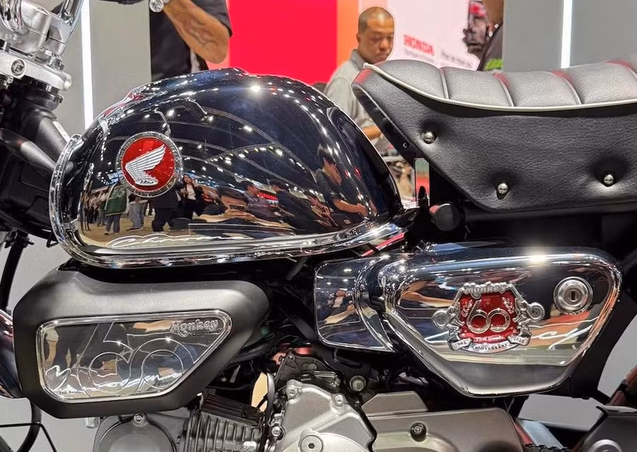 nghenhin-xedoisong-honda-monkey-chrome-legacy-7.jpg