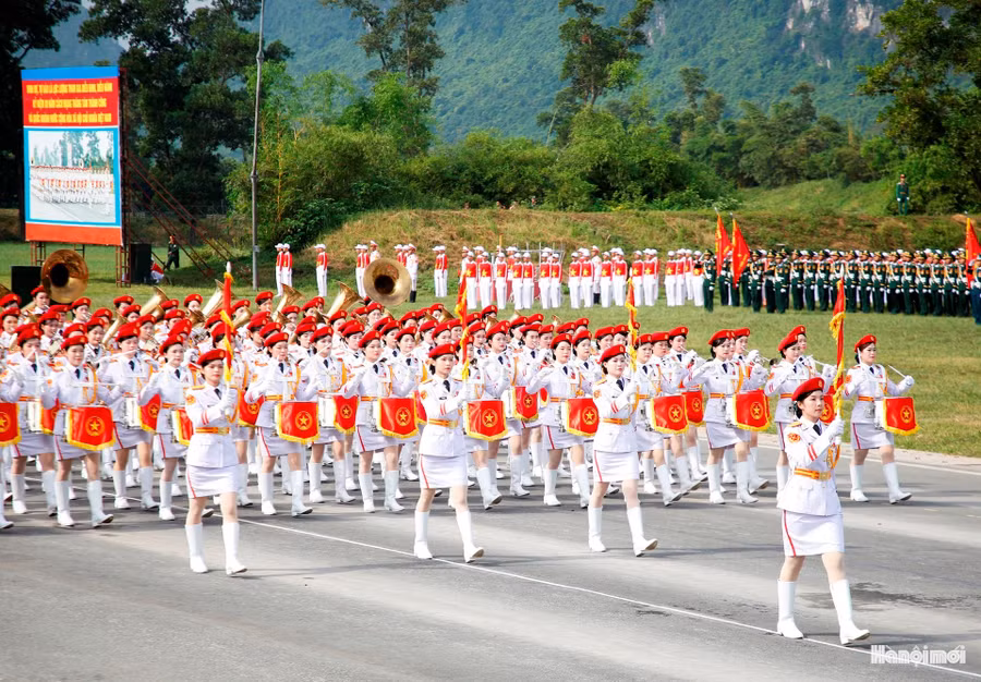 Khối nữ Quân nhạc Việt Nam là biểu tượng của âm hưởng hào hùng và vai trò nổi bật của phụ nữ trong Quân đội, góp phần tạo nên bản sắc riêng, vừa trang nghiêm vừa giàu cảm xúc.
