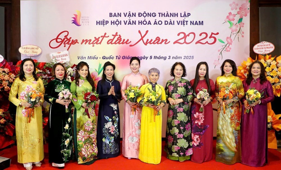 Hiệp hội Văn hóa Áo dài Việt Nam được thành lập theo Quyết định số 579/QĐ-BNV ngày 9.6.2025 của Bộ trưởng Bộ Nội vụ Hiệp hội Văn hóa Áo dài Việt Nam được thành lập theo Quyết định số 579/QĐ-BNV ngày 9.6.2025 của Bộ trưởng Bộ Nội vụ