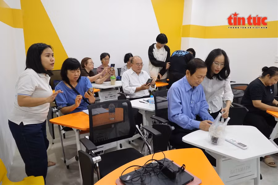 Chị Phan Bảo Thy hy vọng mô hình này sẽ ngày càng lan tỏa mạnh mẽ, tiếp tục sứ mệnh “giúp người cao tuổi tự tin bước vào thế giới số, sống vui, sống khỏe và học tập suốt đời”.