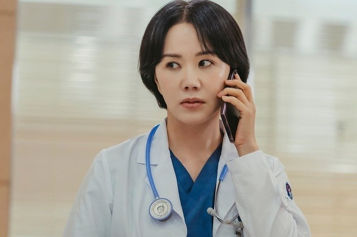 Uhm Jung Hwa trong phim "Bác sĩ Cha" từng gây sốt Uhm Jung Hwa trong phim "Bác sĩ Cha" từng gây sốt
