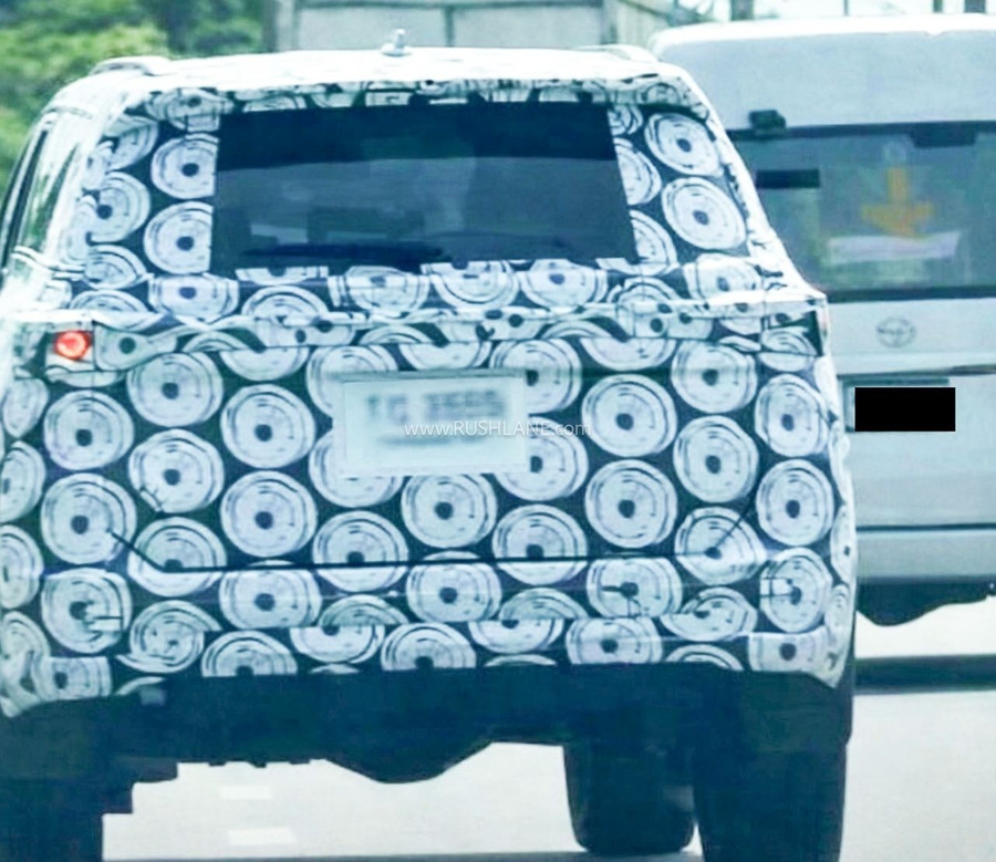 2026-toyota-fortuner-spied-1-177.jpg