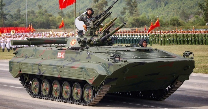 Xe chiến đấu BMP-2 xe-chien-dau-xcb-01-22563380.jpg
