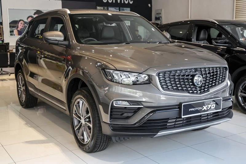 suv-proton-x70-mc3-executive-202.jpg