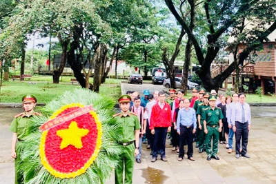 Nghĩa tình với xã Gào 