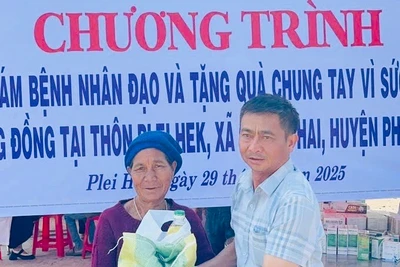Nghĩa tình với người dân thôn Plei Hek