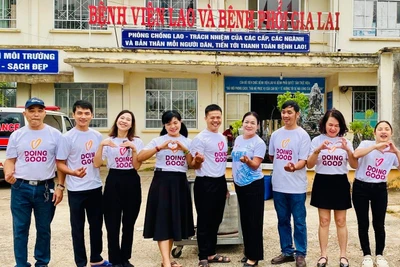 Câu lạc bộ Cơm từ thiện Pleiku hưởng ứng Ngày làm việc tốt 2025
