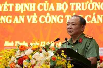 Giám đốc Công an tỉnh Bình Thuận làm Giám đốc Công an tỉnh Bình Định