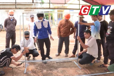  Đào tạo nghề giúp đồng bào dân tộc thiểu số thoát nghèo