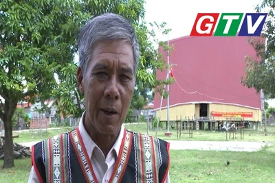 Người uy tín làm gương cho buôn làng