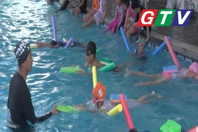 Hiệu quả thiết thực từ các lớp dạy bơi miễn phí