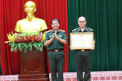 Công ty 74 nhận Bằng khen của Chủ nhiệm Tổng cục Chính trị