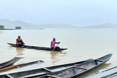 Đua thuyền độc mộc trên sông Pô Cô: Sẵn sàng khai hội