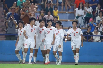 Sao trẻ HAGL giúp U17 Việt Nam thắng trận đầu tiên ở vòng loại U17 châu Á 2025