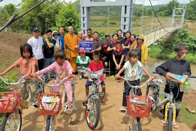 Khánh thành cầu treo tại xã Ayun