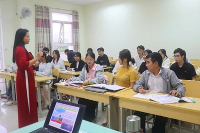 Tuyển sinh ngành trọng điểm, đón đầu xu hướng