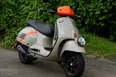 Vespa GTV 300 HPE: Xe tay ga thanh lịch, hiệu năng vượt trội với giá 159,8 triệu đồng