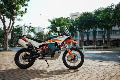 KTM 890 Adventure R: Đỉnh cao chinh phục địa hình với giá 599 triệu đồng