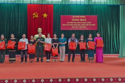 Công ty 72 khen thưởng 27 tập thể và cá nhân
