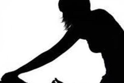 Nửa đêm, vợ bất ngờ lao vào chém khi chồng đang ngủ