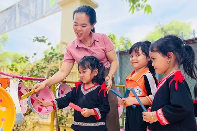 Miễn học phí “Chìa khóa” mở cánh cửa giáo dục toàn diện