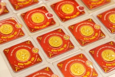 Giá vàng hôm nay 23/4: Rơi không phanh từ đỉnh cao nhất lịch sử