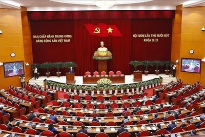 “Giữ chân” người tài