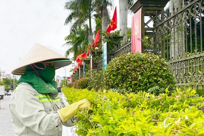 “Khoác áo mới” cho đô thị vào xuân