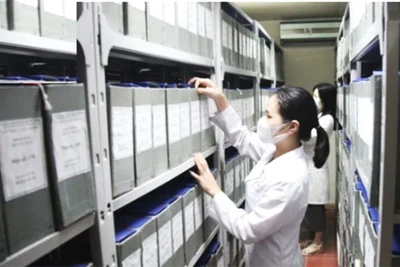 Mức thu lệ phí cấp chứng chỉ hành nghề lưu trữ 300.000 đồng/chứng chỉ