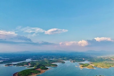 Hồ Plei Krông - “đóa hoa xanh” giữa đại ngàn
