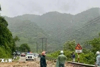 Thời tiết ngày 19/6: Nhiều nơi nắng nóng, mưa rào và dông
