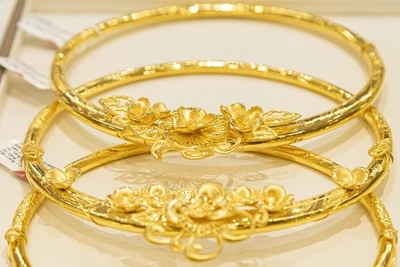 Giá vàng hôm nay 3/5: Tiếp tục rời xa ngưỡng 3.300 USD/ounce