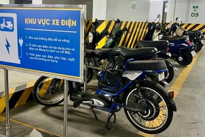 Lưu ý gì khi sạc xe máy điện tại nhà?