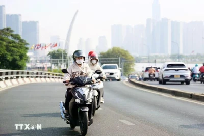 Thời tiết ngày 9/4: Khu vực miền Đông Nam Bộ nắng nóng