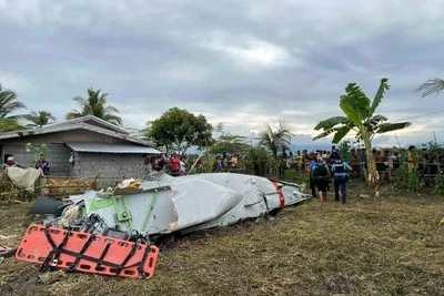 Máy bay trinh sát rơi ở Philippines, Mỹ giữ kín tên của quân nhân tử nạn