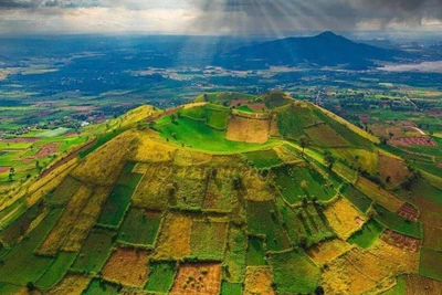Chư Đăng Ya - Kỳ quan núi lửa giữa 'thiên đường hoa'