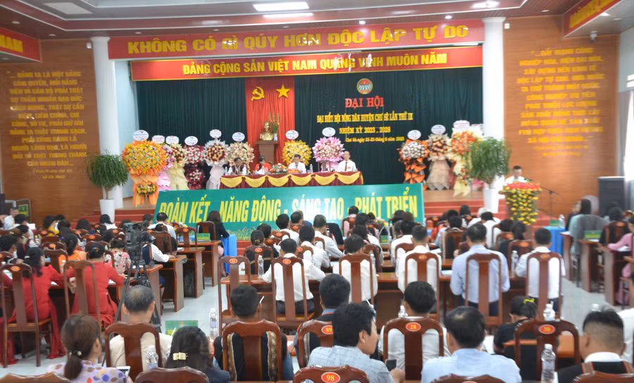 Quang cảnh Đại hội đại biểu Hội Nông dân huyện Chư Sê lần thứ IX, nhiệm kỳ 2023-2028. Ảnh: Hoàng Cư