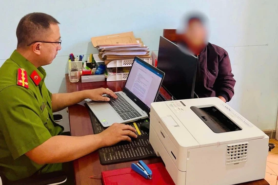 Phạt 5 triệu đồng với người vu khống, xúc phạm lực lượng Công an trên Facebook 