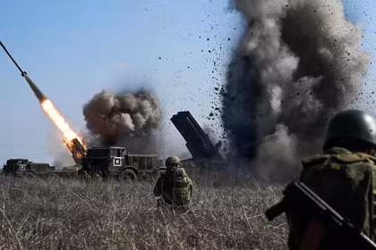 Nga và Ukraine liên tục tiến hành các cuộc phản công lẫn nhau. 