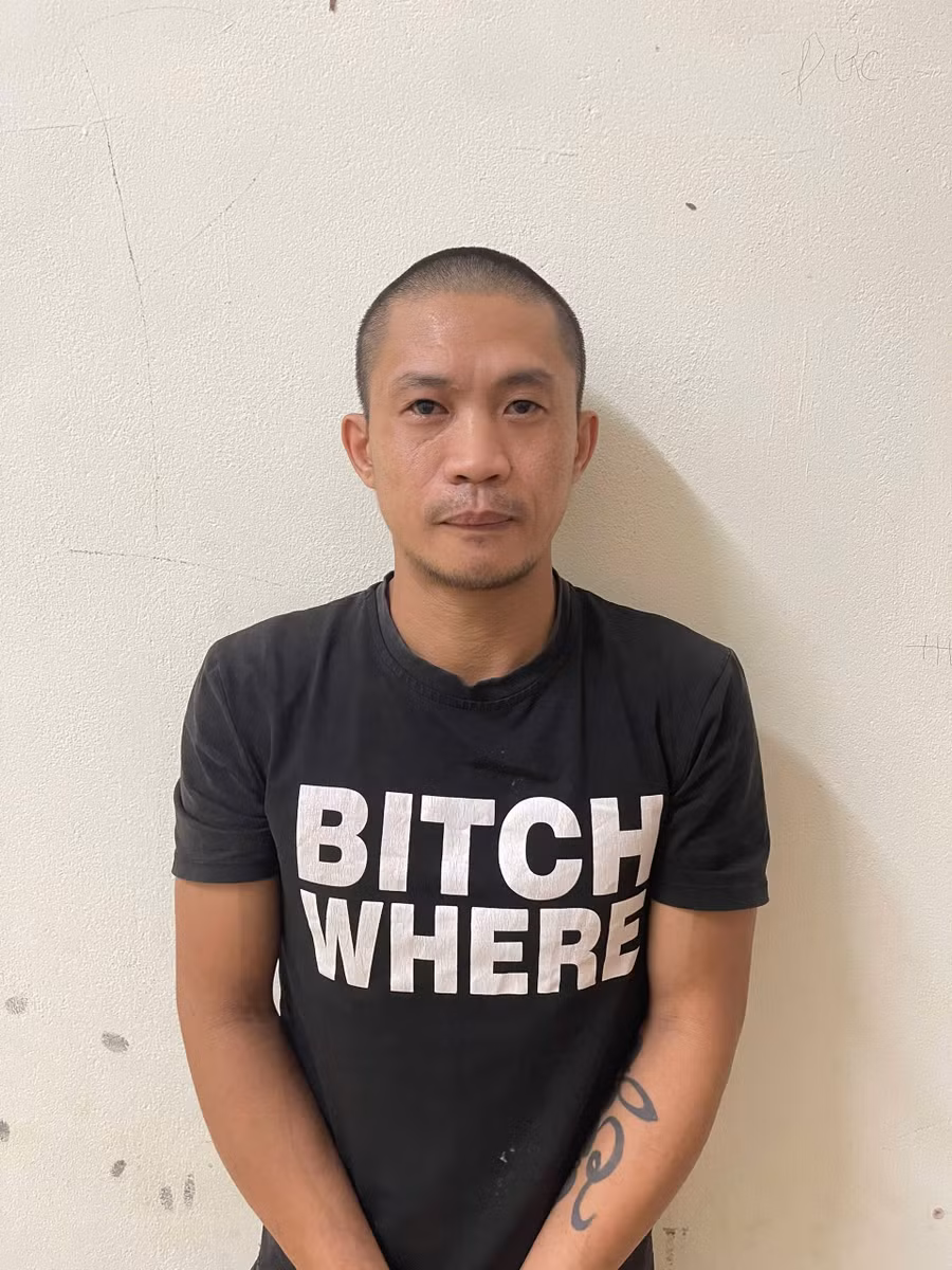 doi-tuong-vien-da-bi-bat-giu-khi-dang-lan-tron-tai-nha-rieng-anh-duy-hai.jpg