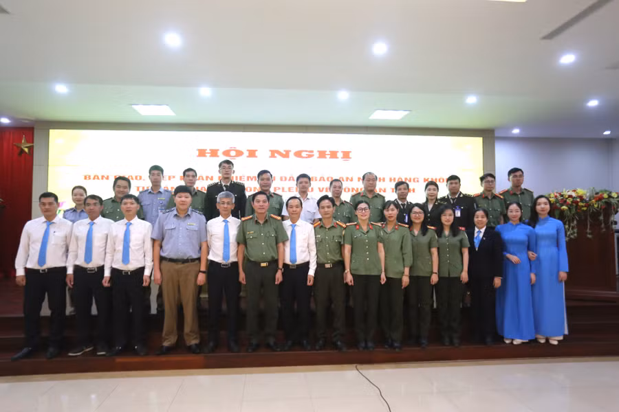 nhiem-vu-dam-bao-an-ninh-hang-khong-duoc-cang-hang-khong-pleiku-chuyen-giao-ve-cong-an-tinh-gia-lai-anh-van-ngoc.jpg