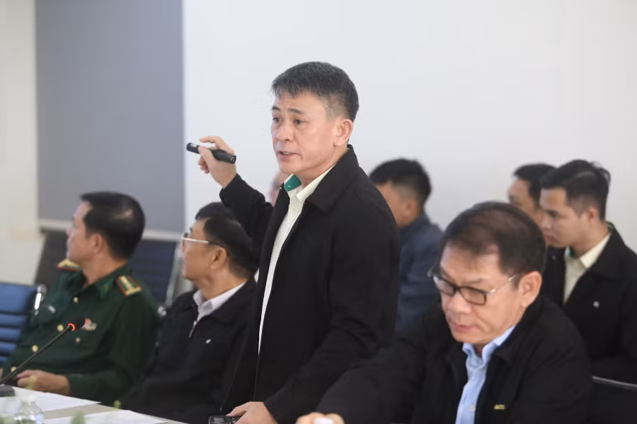 ong-tran-ngoc-son-tong-giam-doc-thaco-agri-neu-nhieu-kien-nghi-voi-tinh-anh-van-ngoc.jpg
