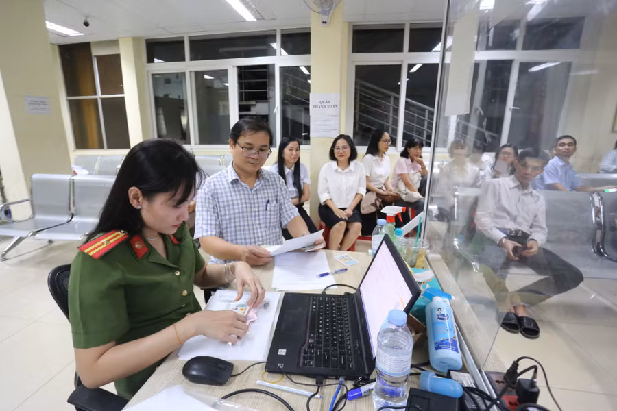 viec-cap-lai-the-dang-vien-se-duoc-hoan-tat-truoc-ngay-25-8-anh-van-ngoc.jpg