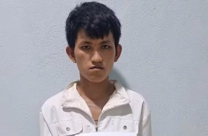 ke-buon-ma-tuy-dam-trong-thuong-can-bo-cong-an-tron-khoi-trai-giam.jpg