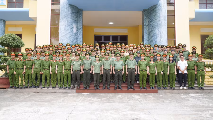 gan-90-can-bo-chien-si-cong-an-tinh-tham-gia-hoi-thao-quan-su-vo-thuat-va-the-thao-cong-an-nhan-dan-anh-van-ngoc.jpg