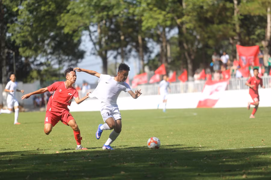 u14-pvf-va-u14-shenzen-da-cam-hoa-nhau-voi-ty-so-2-2-anh-van-ngoc.jpg