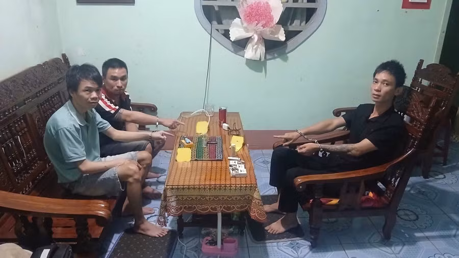 triet-pha-nhom-toi-pham-ma-tuy-o-chu-se-bat-giu-8-doi-tuong.jpg